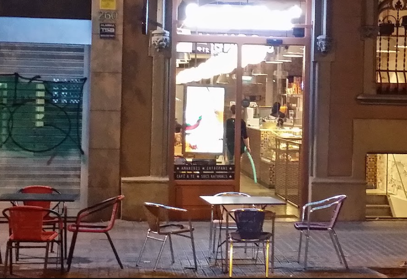 Sandwichez Best cafes to work from in Barcelona 10