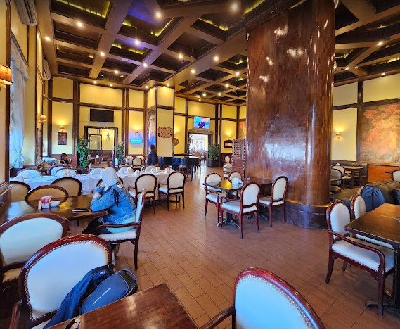 Trianon Cafe, Trianon Cafe,