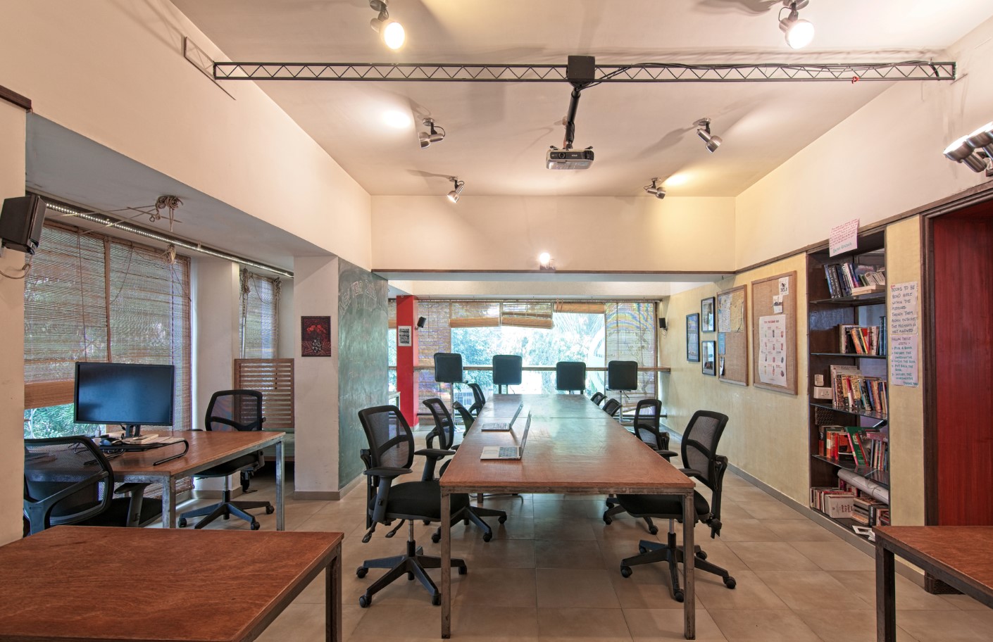 Business Centers In Ahmedabad 10