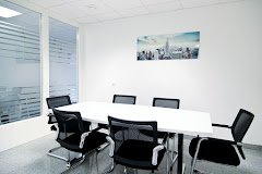Headrooms Office Center