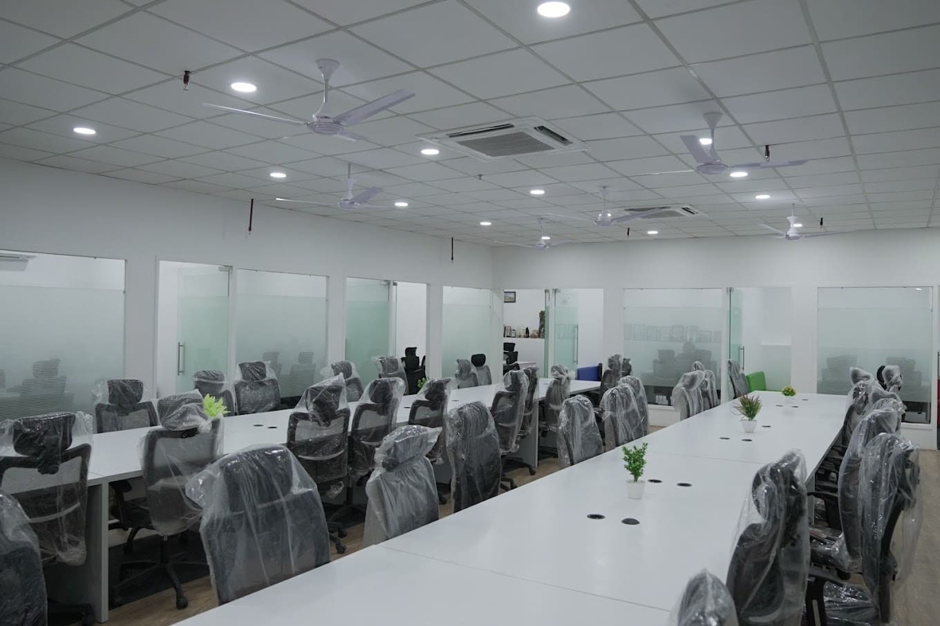 Virtual Coworks-Coworking Space In Mangal City